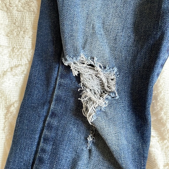 Lucky Brand Blue Denim Ripped Straight Leg Jeans - Picture 5 of 6